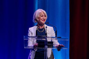 Helen Mirren @ BroadwayWorld Helen Mirren Photo