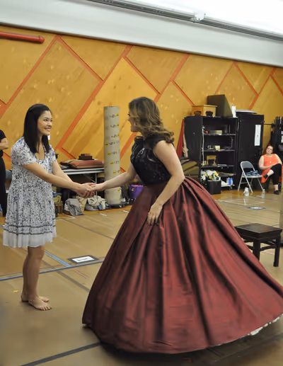 Manna Nichols and Laura Michelle Kelly Photo