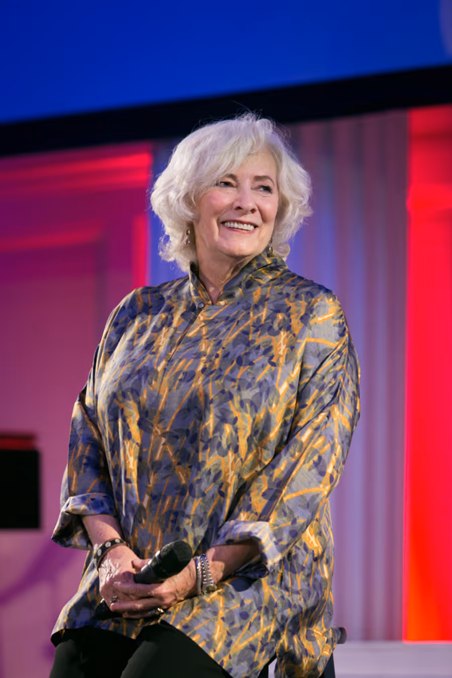Photo Flash: Betty Buckley, Cicely Tyson, Estelle Parsons, Molly Ringwald and More Take Part in Primary Stages' 2016 Gala Image