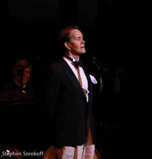 Steve Ross @ BroadwayWorld Steve Ross Photo