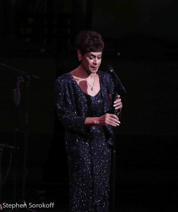 Iris Williams Photo