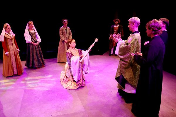 Katherine of Aragon (Kara Greenberg), Lady Worcester (Julie Fontenot), Jane Seymour ( Photo