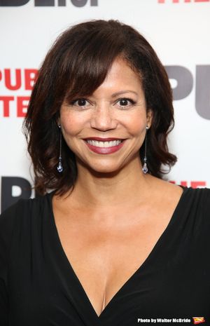 Gloria Reuben Photo
