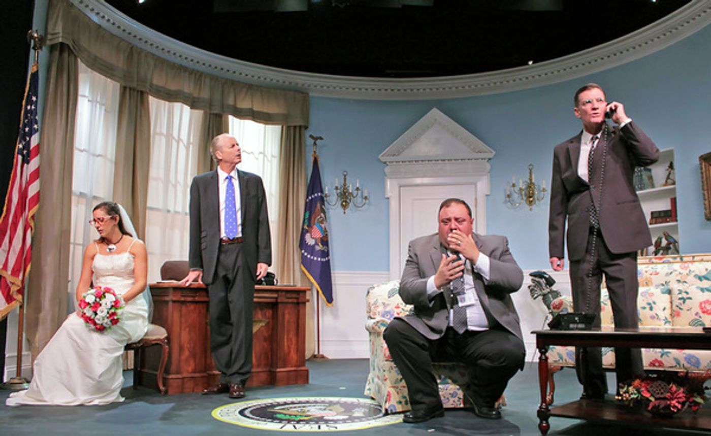 Photo Flash: Hampton Theatre's NOVEMBER  Image