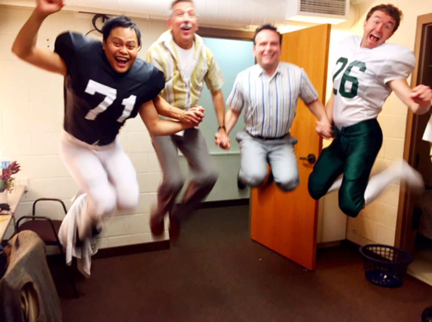 Photo Flash: It's Just Peachy at HOLIDAY INN, Existential at SOMETHING ROTTEN, and More Saturday Intermission Pics!  Image