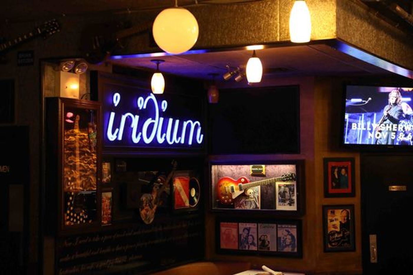 Photo Coverage: Lainie Kazan Plays The Iridium Photo Coverage: Lainie Kazan Plays The Iridium Image