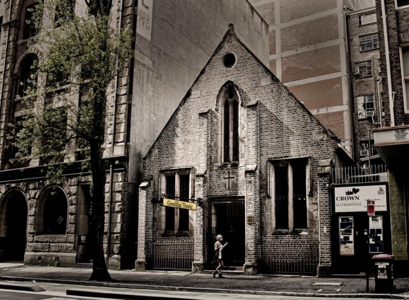 Review: DRACULA is a Jolly Good Old Thrill at Genesian Theatre Review: DRACULA is a Jolly Good Old Thrill at Genesian Theatre Image