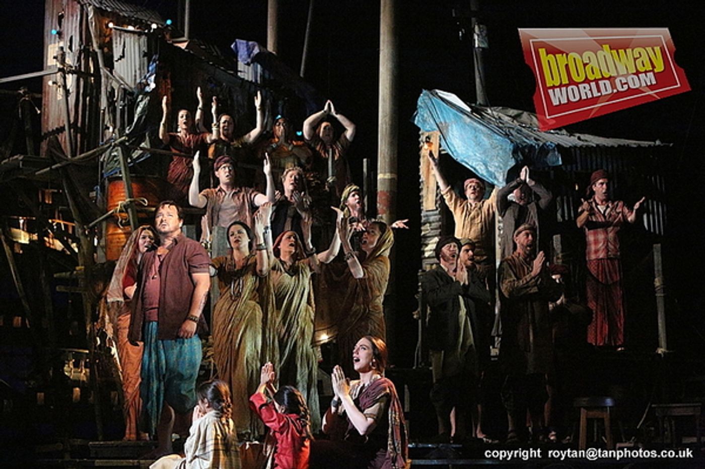 Photo Flash: THE PEARL FISHERS at ENO  Image