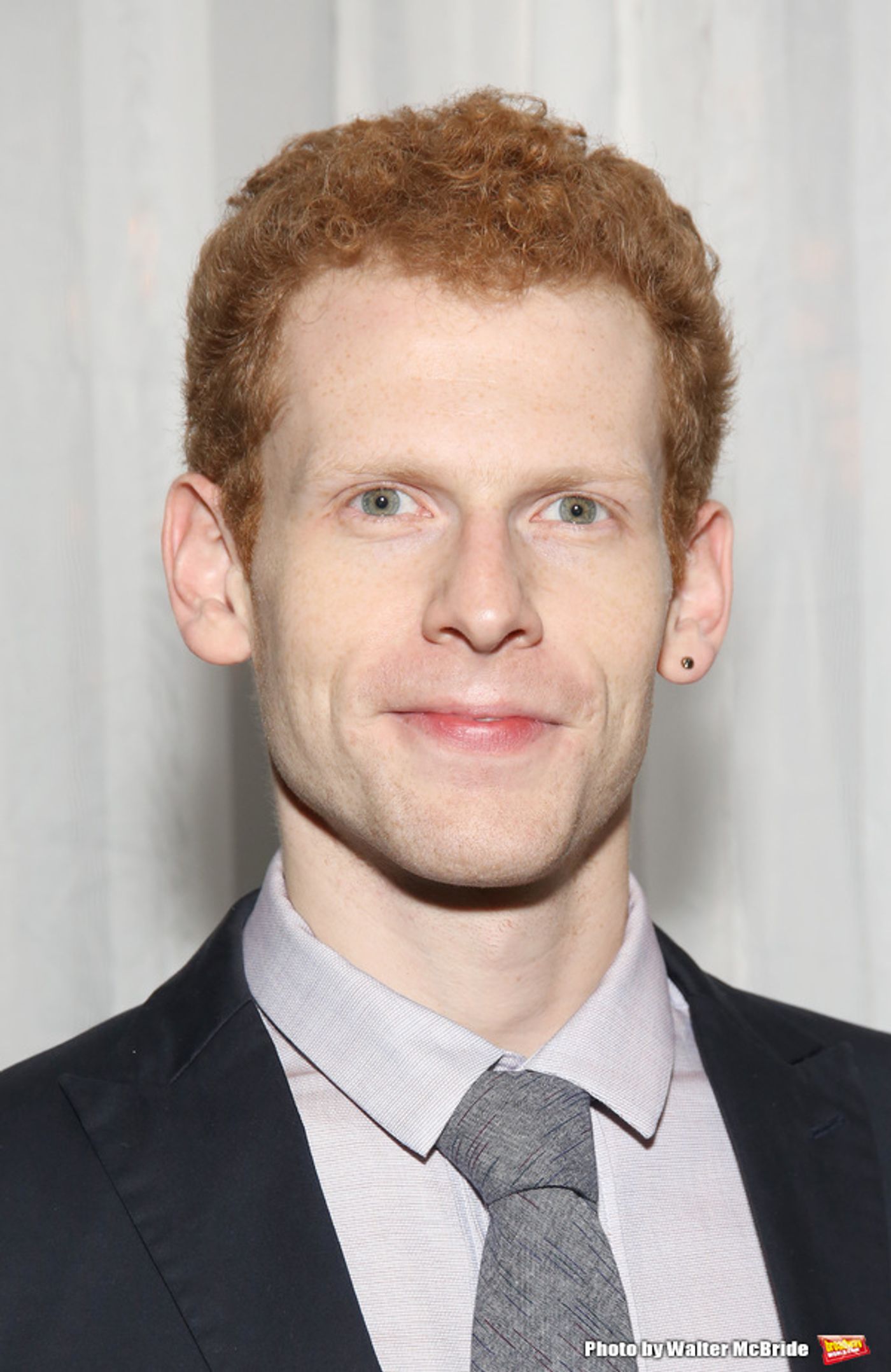 Photo Coverage: Jake Gyllenhaal, Zachary Levi & More Pose at New York City Center Gala  Image