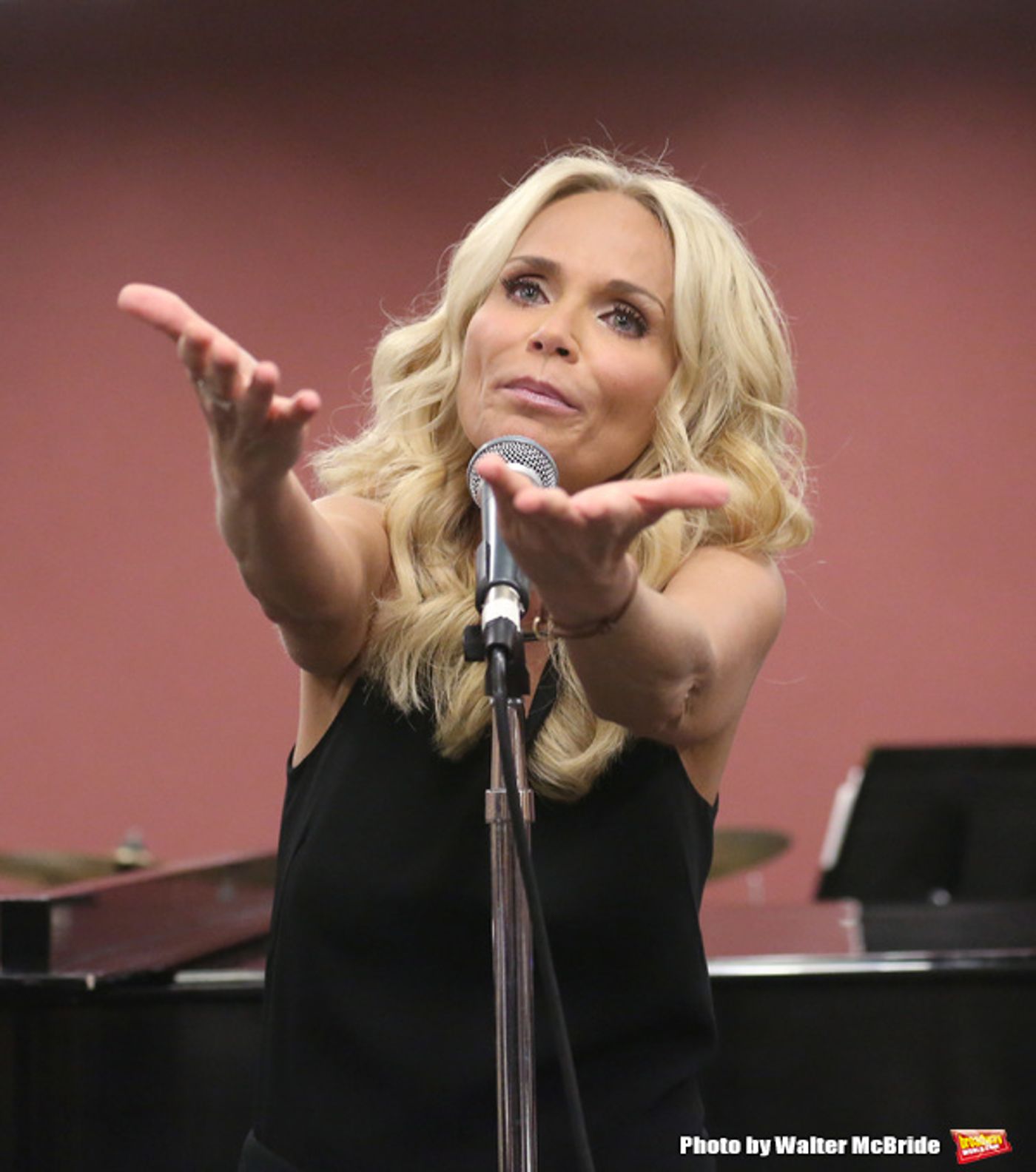 Photo Coverage: In Rehearsal with Kristin Chenoweth for Her Broadway Return!  Image