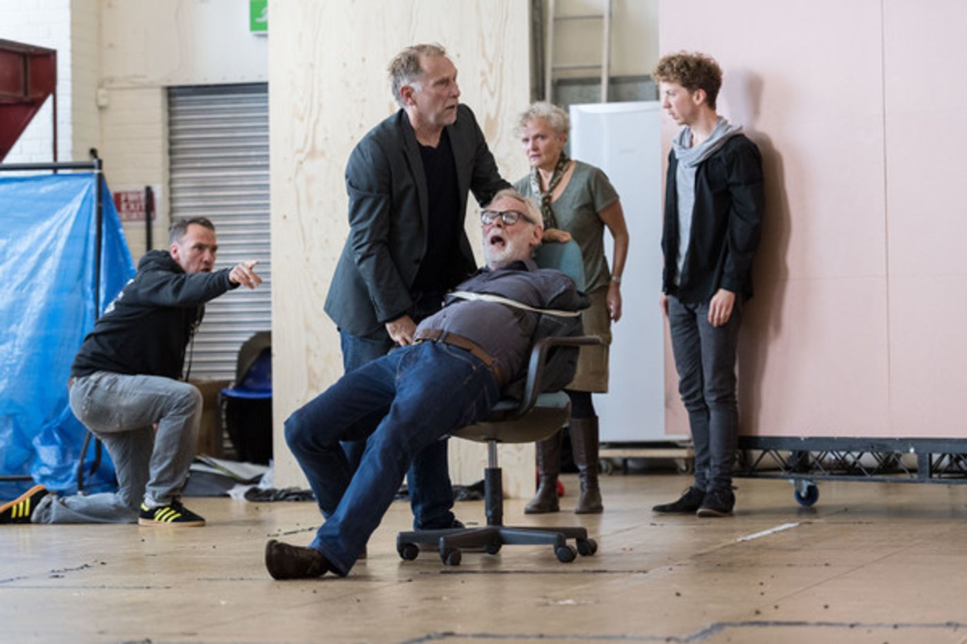 Photo Flash: In Rehearsal with Glenda Jackson and More for KING LEAR at the Old Vic  Image