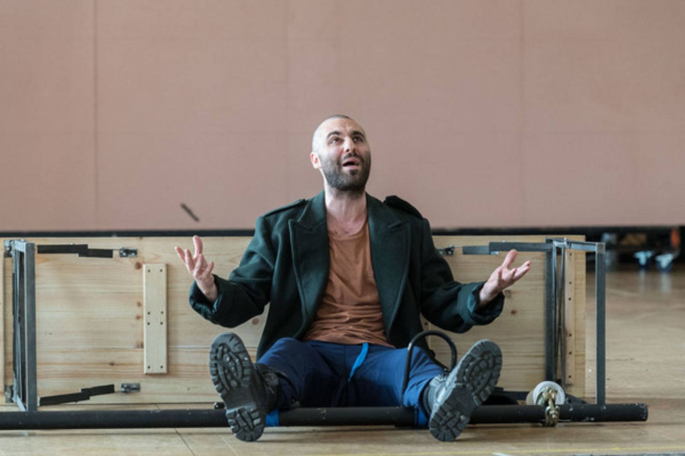 Photo Flash: In Rehearsal with Glenda Jackson and More for KING LEAR at the Old Vic  Image