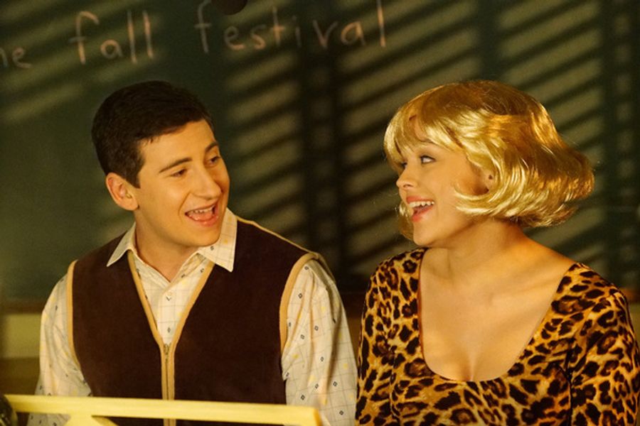 Photo Flash: First Look - ABC's 'The Goldbergs' Pays Tribute to LITTLE SHOP OF HORRORS Image