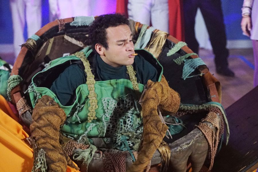 Photo Flash: First Look - ABC's 'The Goldbergs' Pays Tribute to LITTLE SHOP OF HORRORS Image