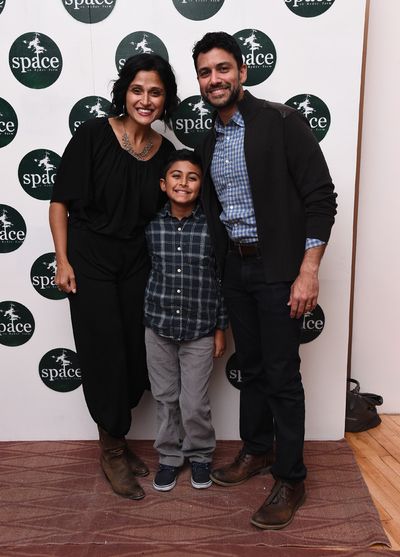 Deepa Purohit, Ishan De Silva and Sanjit De Silva Photo
