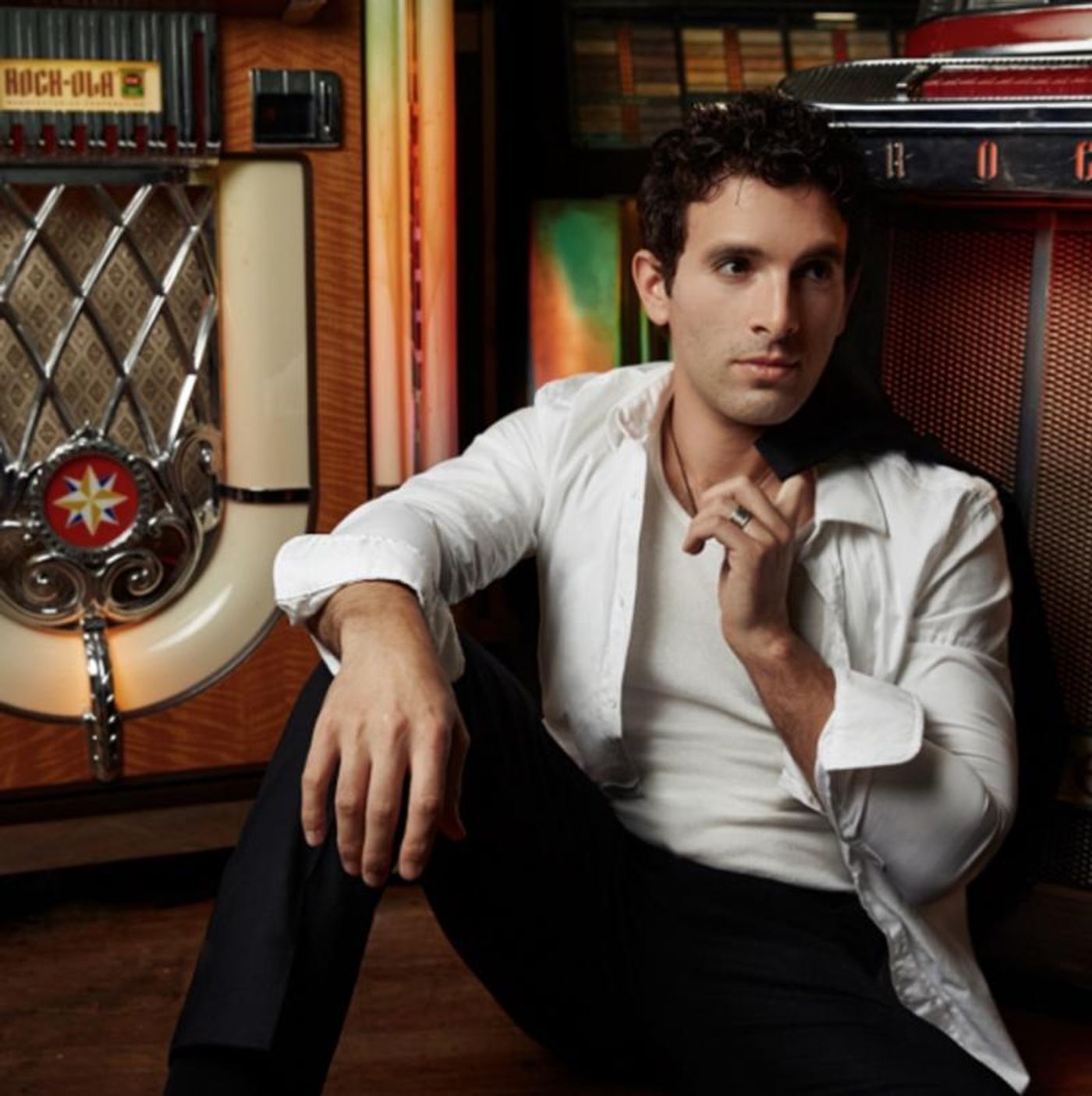 Interview: Jukebox King Jarrod Spector Gets Ready to Hold Court at Feinstein's/54 Below!  Image