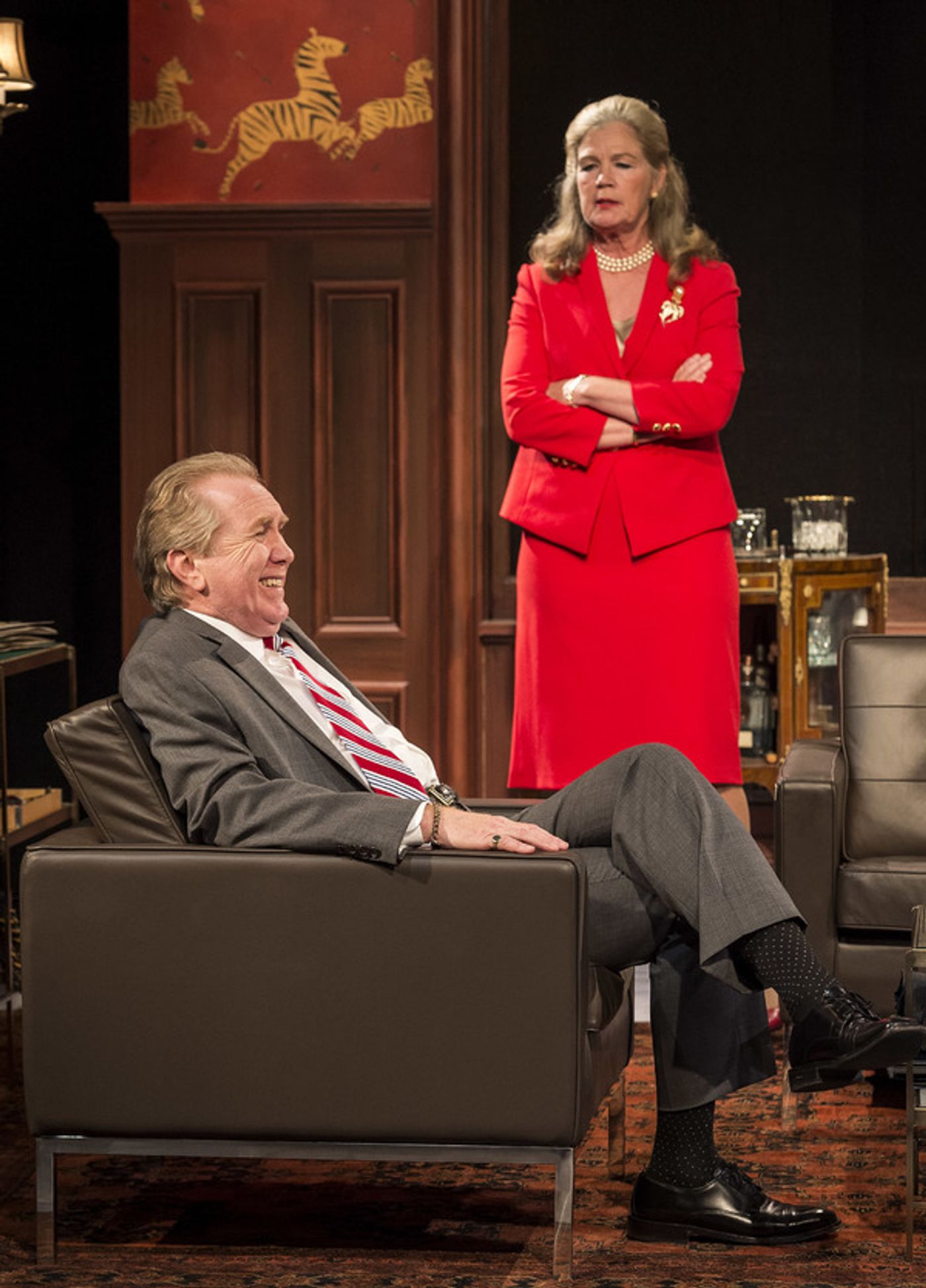 Photo Flash: First Look at Jon Robin Baitz's VICUNA World Premiere at the Douglas Photo Flash: First Look at Jon Robin Baitz's VICUNA World Premiere at the Douglas Image