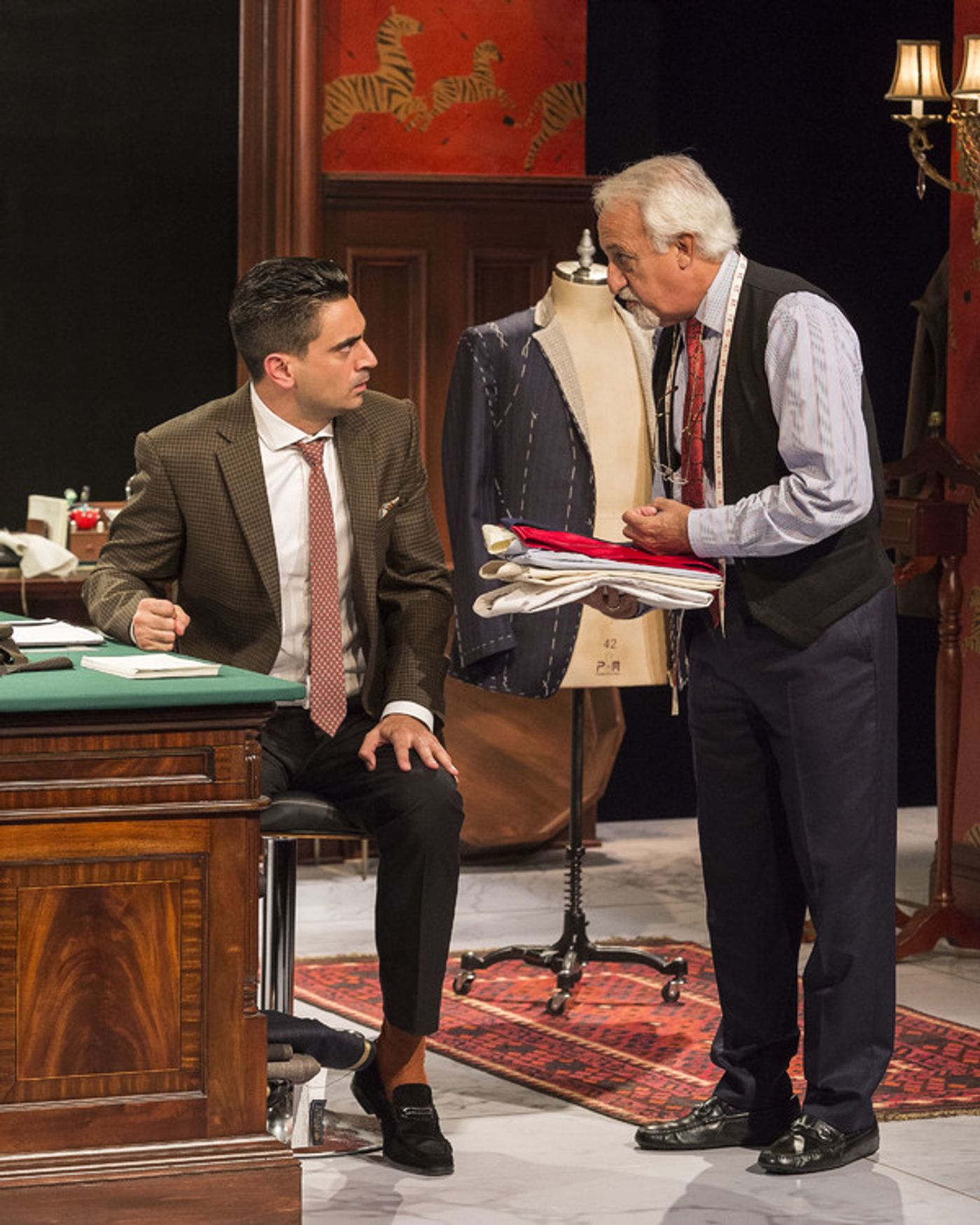 Photo Flash: First Look at Jon Robin Baitz's VICUNA World Premiere at the Douglas  Image