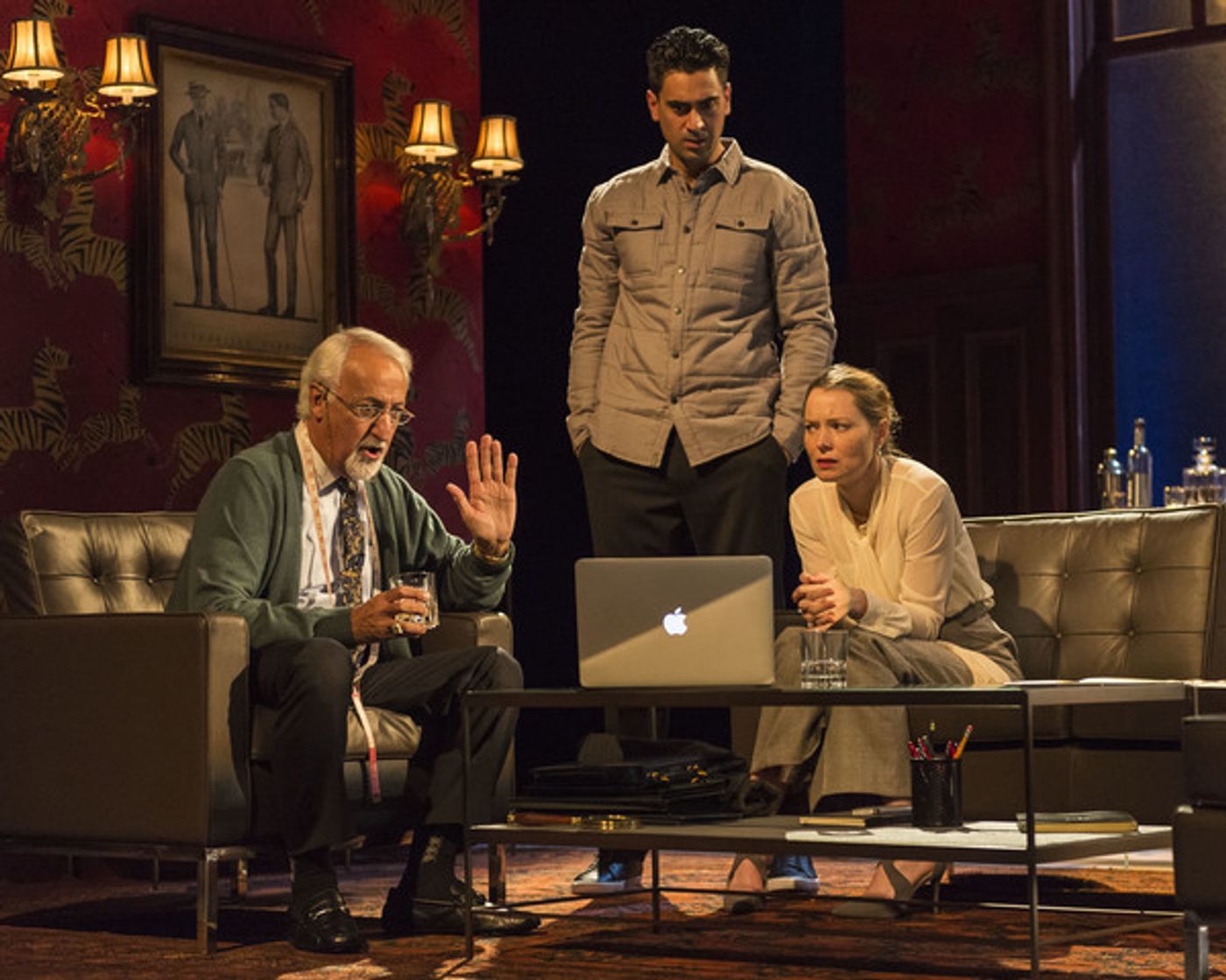 Photo Flash: First Look at Jon Robin Baitz's VICUNA World Premiere at the Douglas Photo Flash: First Look at Jon Robin Baitz's VICUNA World Premiere at the Douglas Image