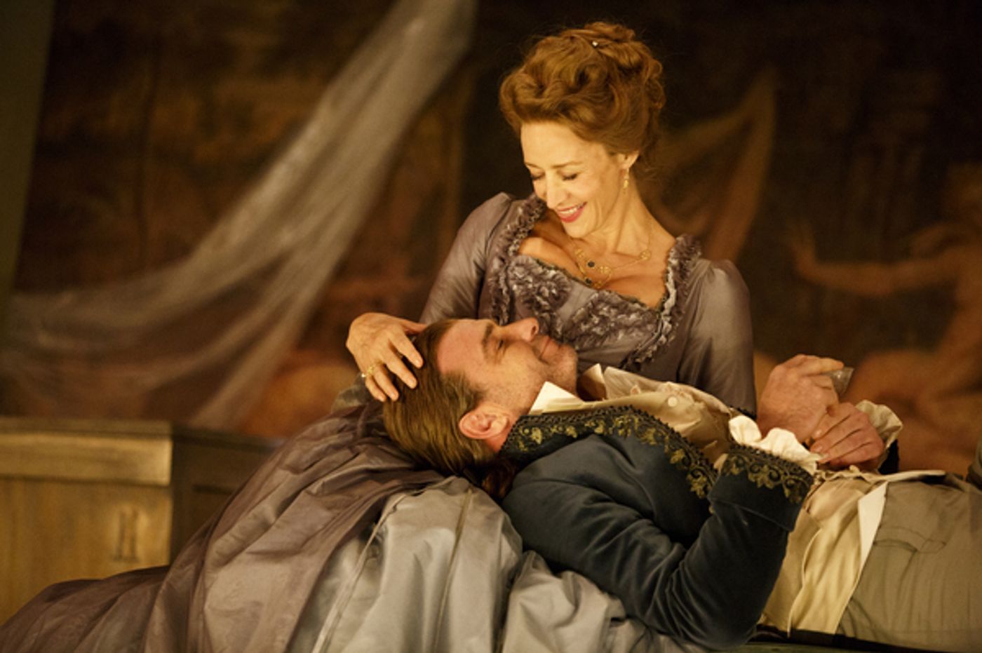 Photo Flash: Scintillating First Look at Liev Schreiber and Janet McTeer in LES LIAISONS DANGEREUSES on Broadway  Image
