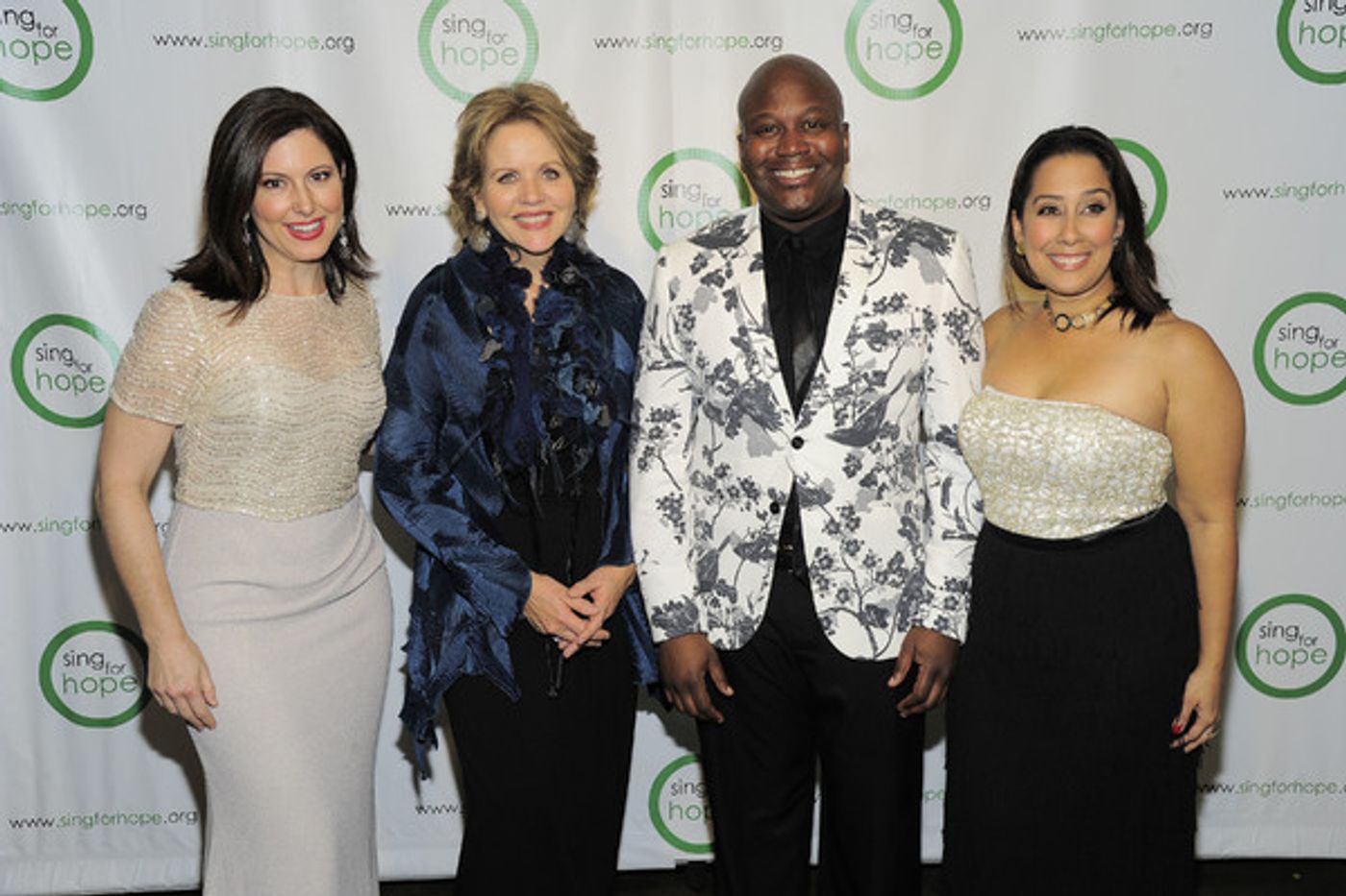 Photo Flash: Tituss Burgess, Renee Fleming and More Arrive at 2016 Sing for Hope Gala  Image