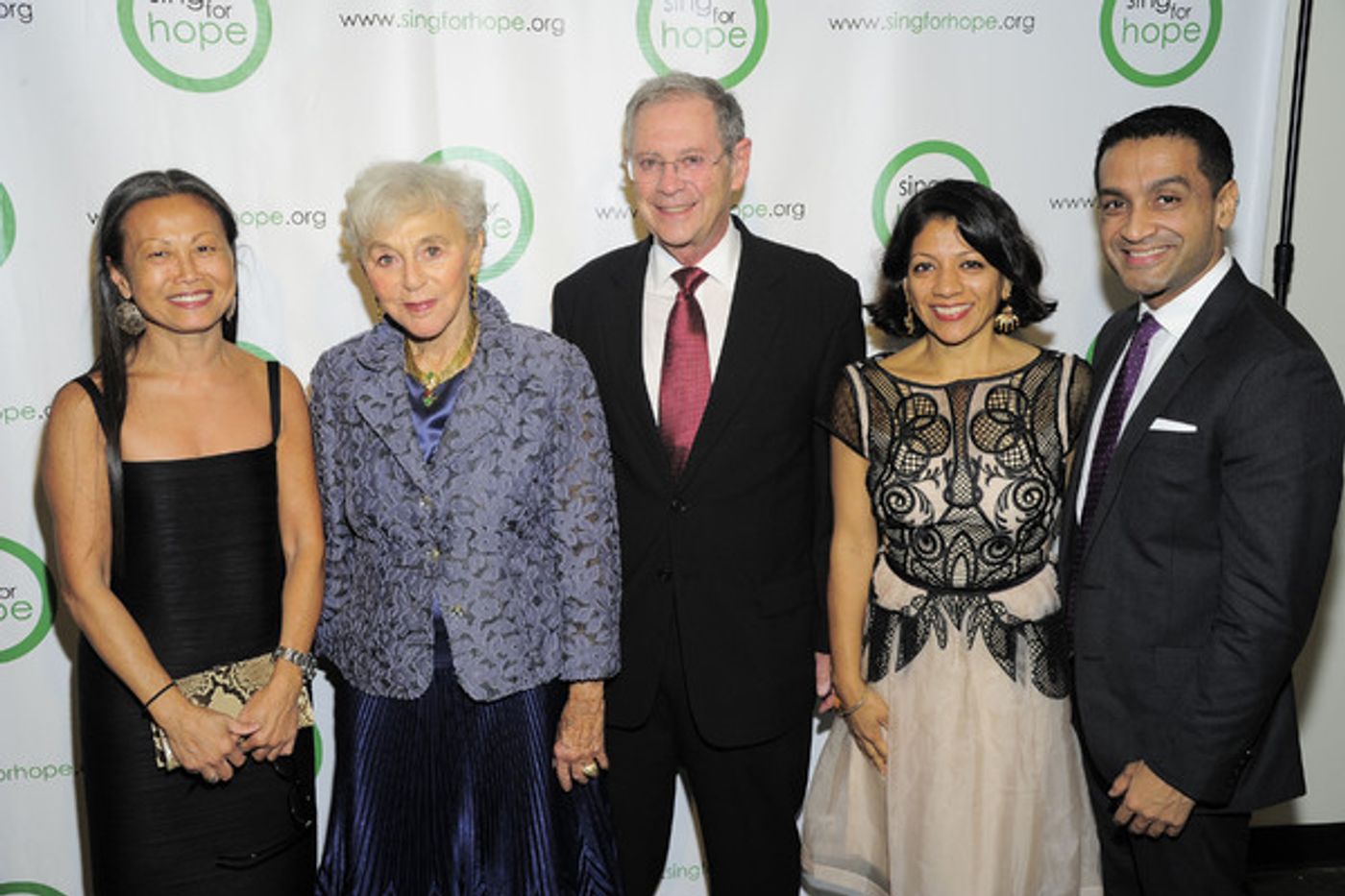 Photo Flash: Tituss Burgess, Renee Fleming and More Arrive at 2016 Sing for Hope Gala  Image