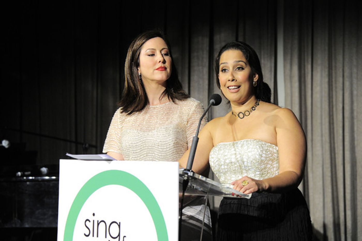 Photo Flash: Tituss Burgess and Renee Fleming Duet at 2016 Sing for Hope Gala  Image