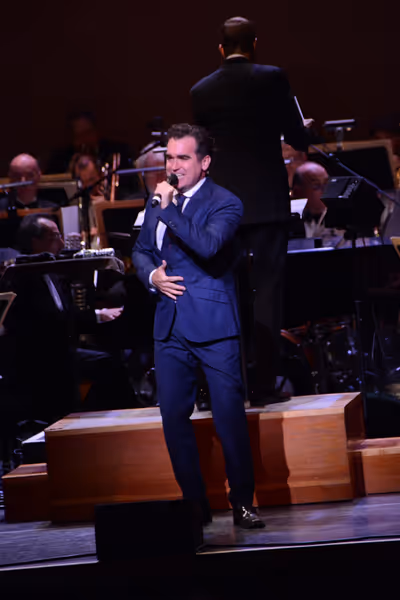 Brian d'Arcy James Photo