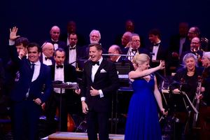 Brian d'Arcy James, Steven Reineke and Megan Hilty @ BroadwayWorld Brian d'Arcy James, Steven Reineke and Megan Hilty Photo