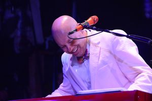 Jerry Dale McFadden @ BroadwayWorld Jerry Dale McFadden Photo