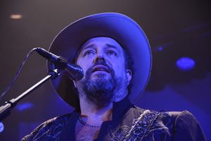 Raul Malo @ BroadwayWorld Raul Malo Photo
