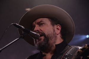 Raul Malo @ BroadwayWorld Raul Malo Photo