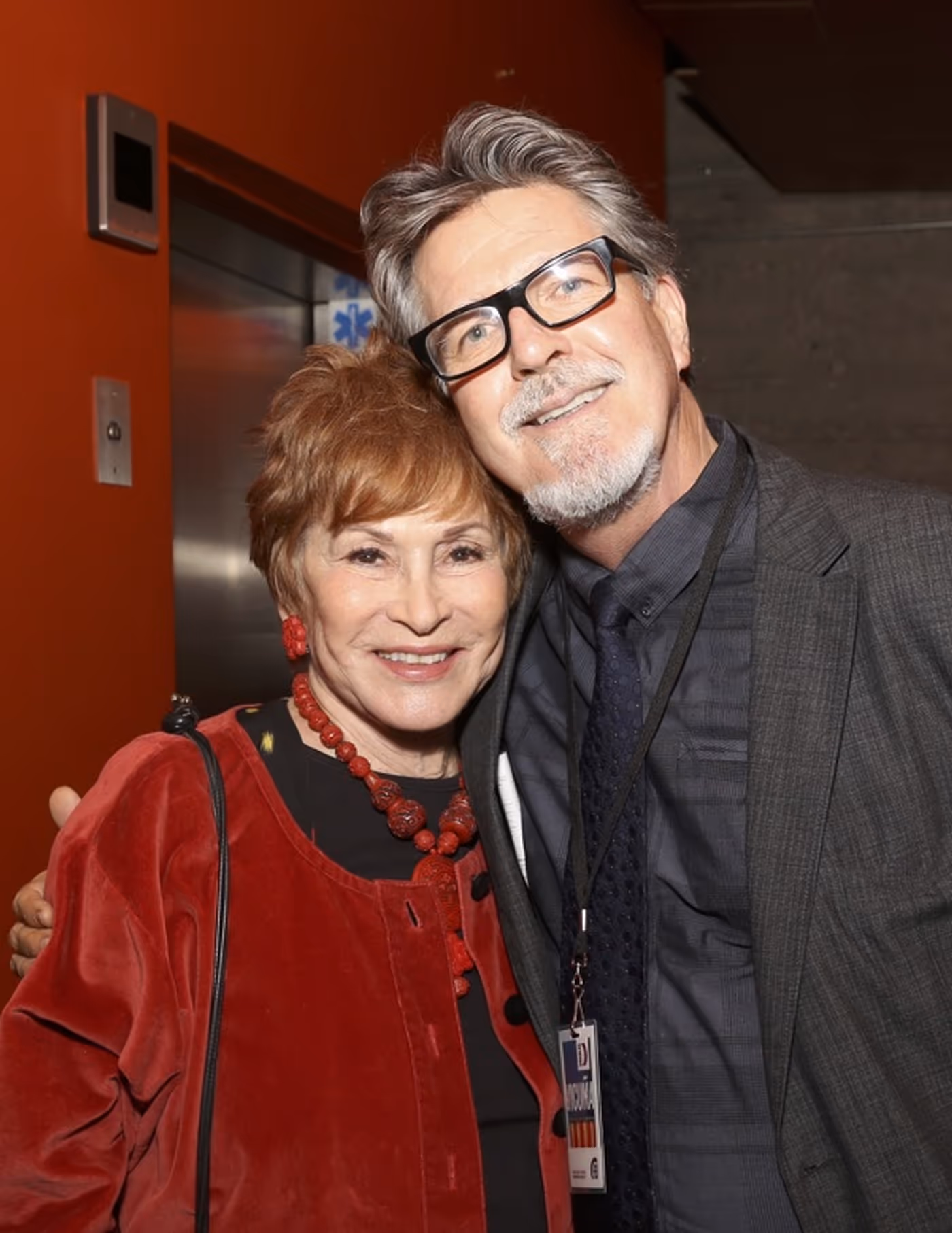 Photo Flash: VICUNA Celebrates Opening Night at the Douglas with Marisa Tomei, Helen Hunt, Norman Lear and More Photo Flash: VICUNA Celebrates Opening Night at the Douglas with Marisa Tomei, Helen Hunt, Norman Lear and More Image