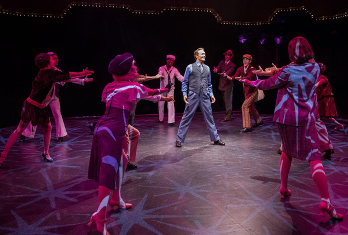 Photo Flash: Splash with Starry SINGIN' IN THE RAIN at The Marriott Theatre  Image