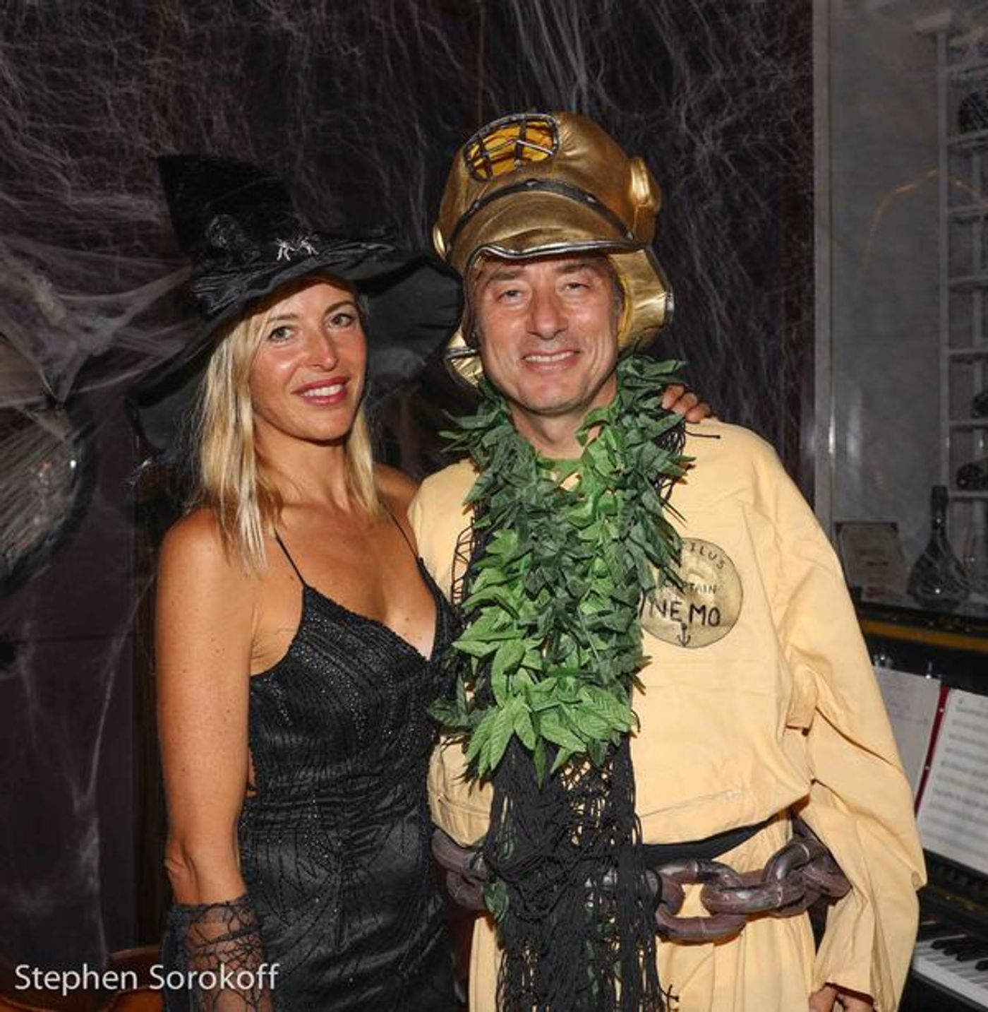 Photo Coverage: Sabrina Wender Brings a Halloween Jazz Party To Le Cirque Photo Coverage: Sabrina Wender Brings a Halloween Jazz Party To Le Cirque Image