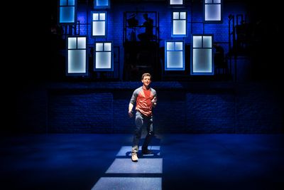 Jonathan Bailey Photo