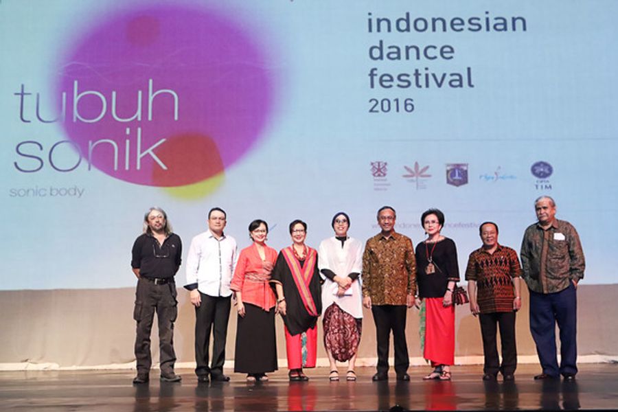 Photo Flash: Indonesian Dance Festival 2016 are kicked off with breathtaking performance 'TOMORROW AS PROPOSED' Image
