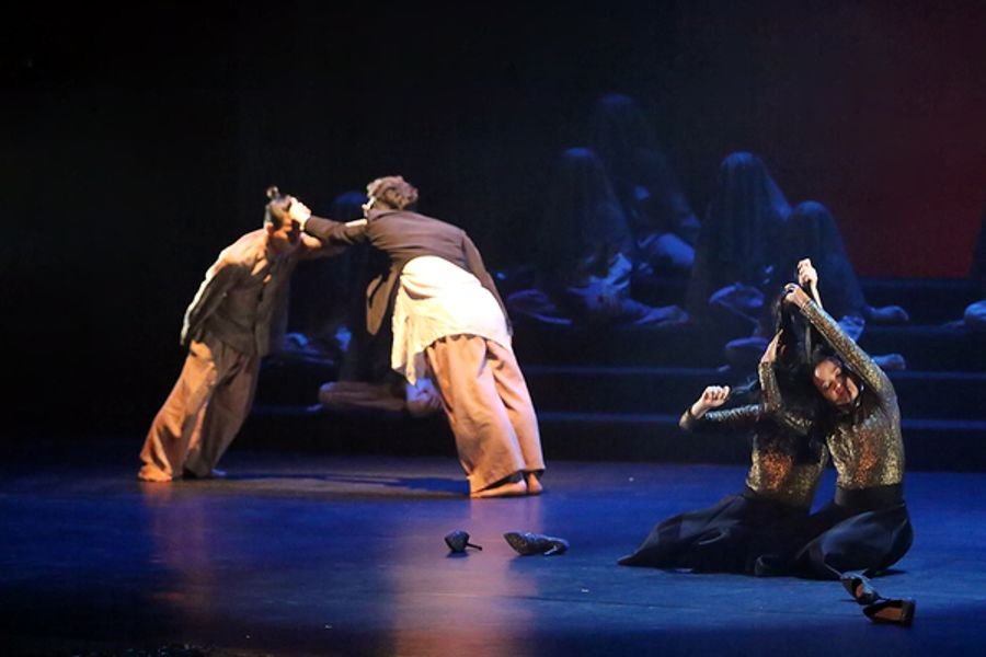 Photo Flash: Indonesian Dance Festival 2016 are kicked off with breathtaking performance 'TOMORROW AS PROPOSED' Image