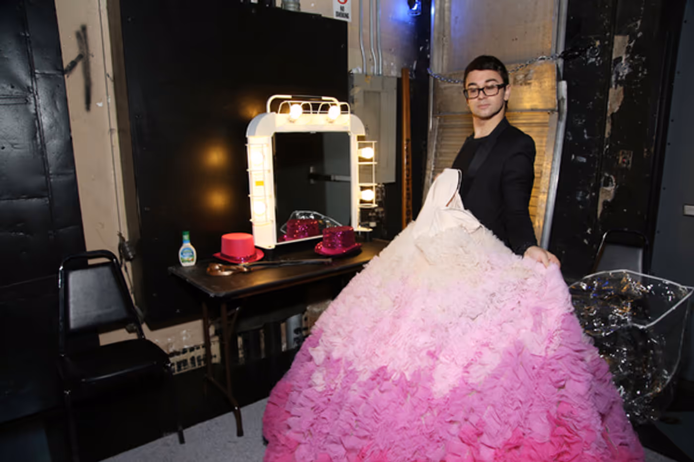 Exclusive Photo Coverage: Backstage on Broadway with Kristin Chenoweth Exclusive Photo Coverage: Backstage on Broadway with Kristin Chenoweth Image