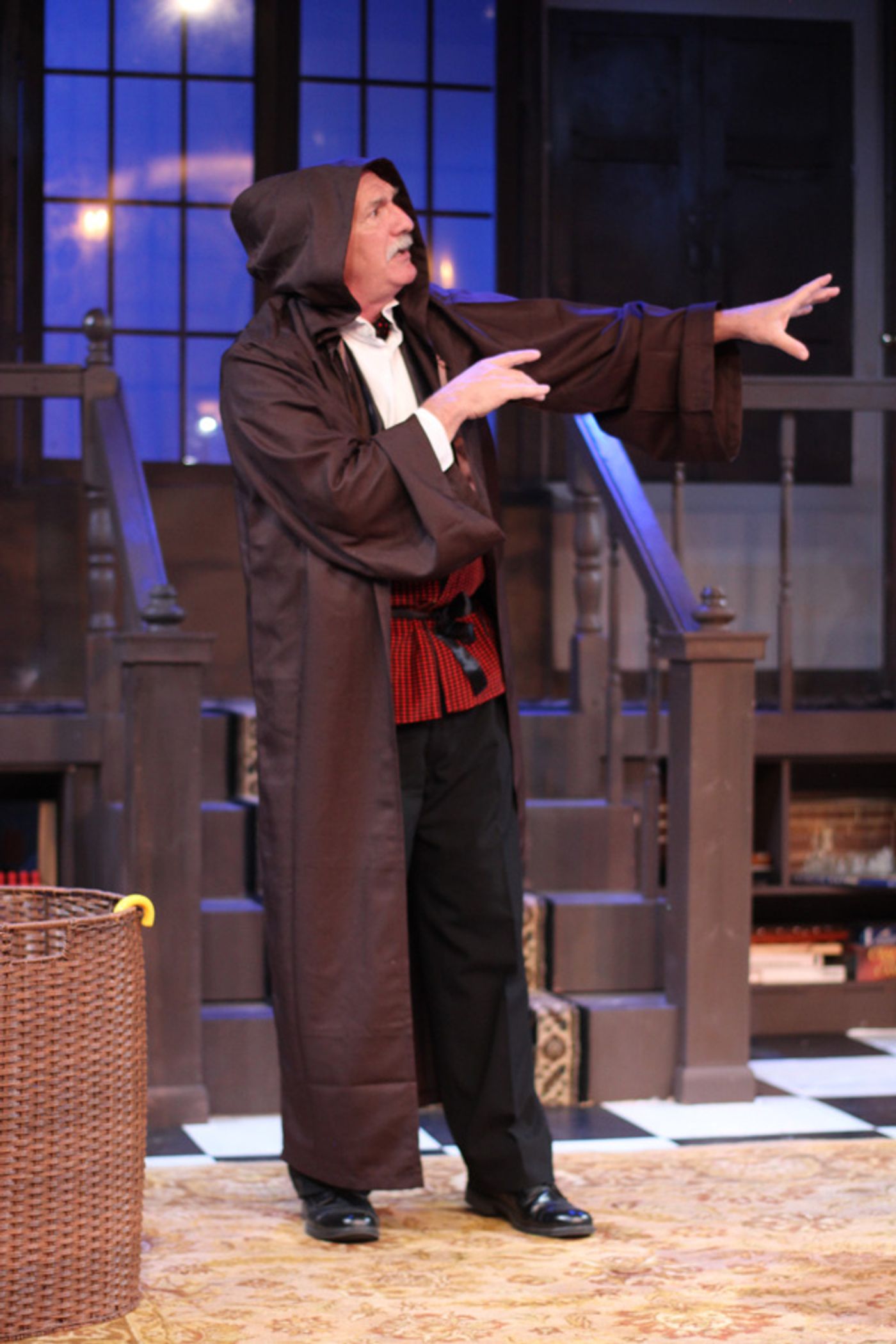 Photo Flash: First Look at MTC MainStage's SLEUTH Photo Flash: First Look at MTC MainStage's SLEUTH Image