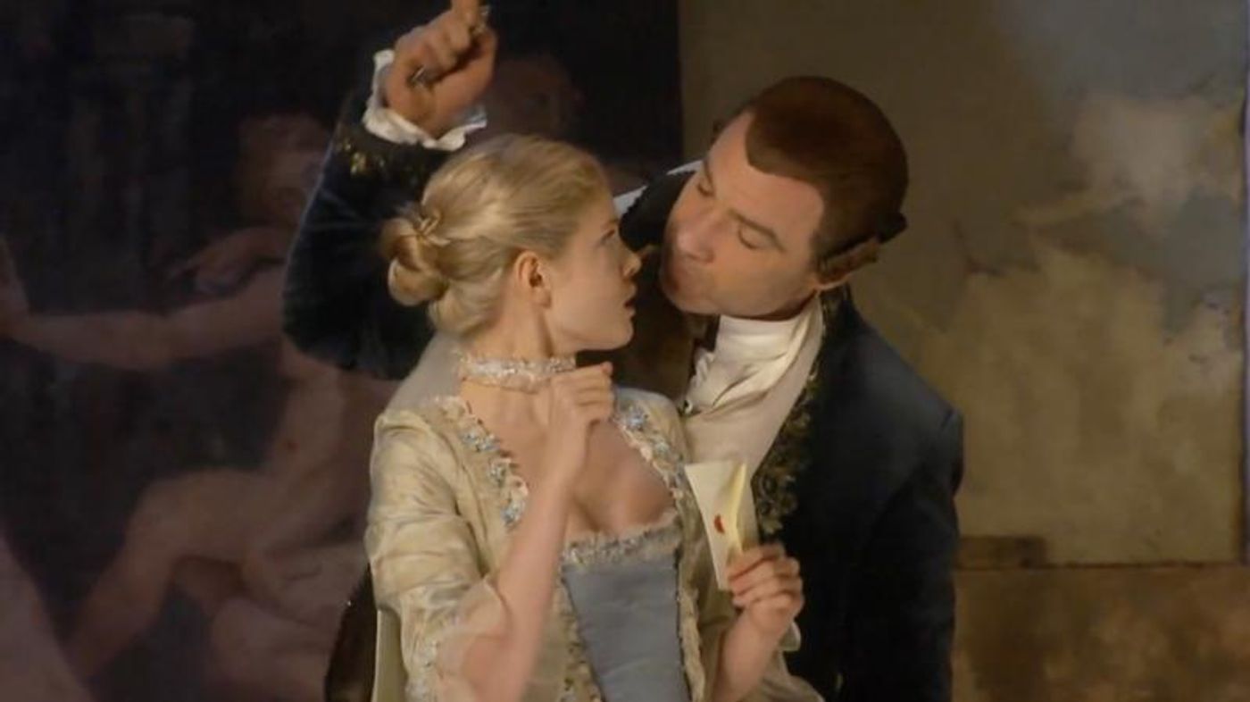 BWW Interview - Debut of the Month - LES LIAISONS DANGERUSES' Elena Kampouris  Image