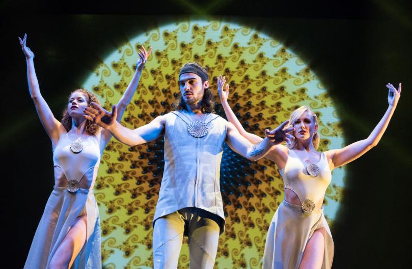 Photo Flash: THE PORTAL at Minetta Lane Theatre  Image