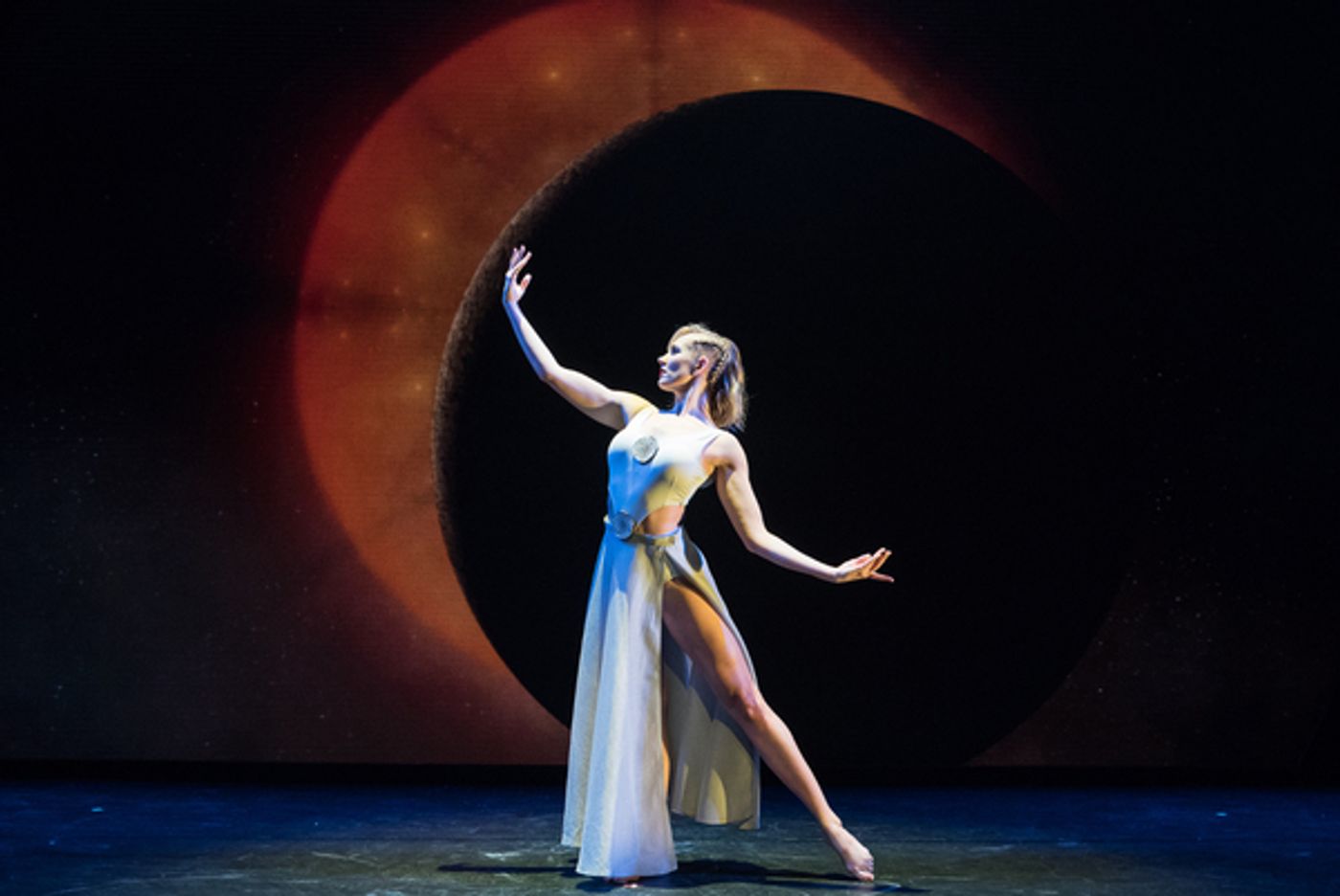 Photo Flash: THE PORTAL at Minetta Lane Theatre  Image