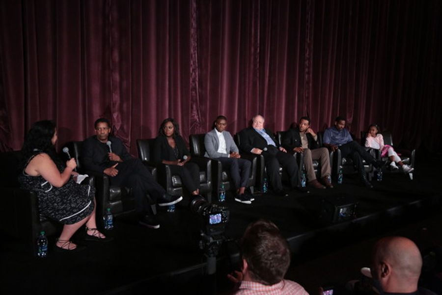Photo Flash: Denzel Washington, Viola Davis & More Attend FENCES LA Guild Screening Image