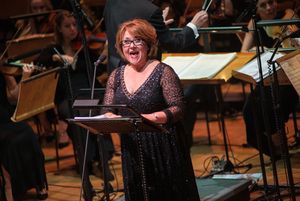 Wendi Peters @ BroadwayWorld Wendi Peters Photo