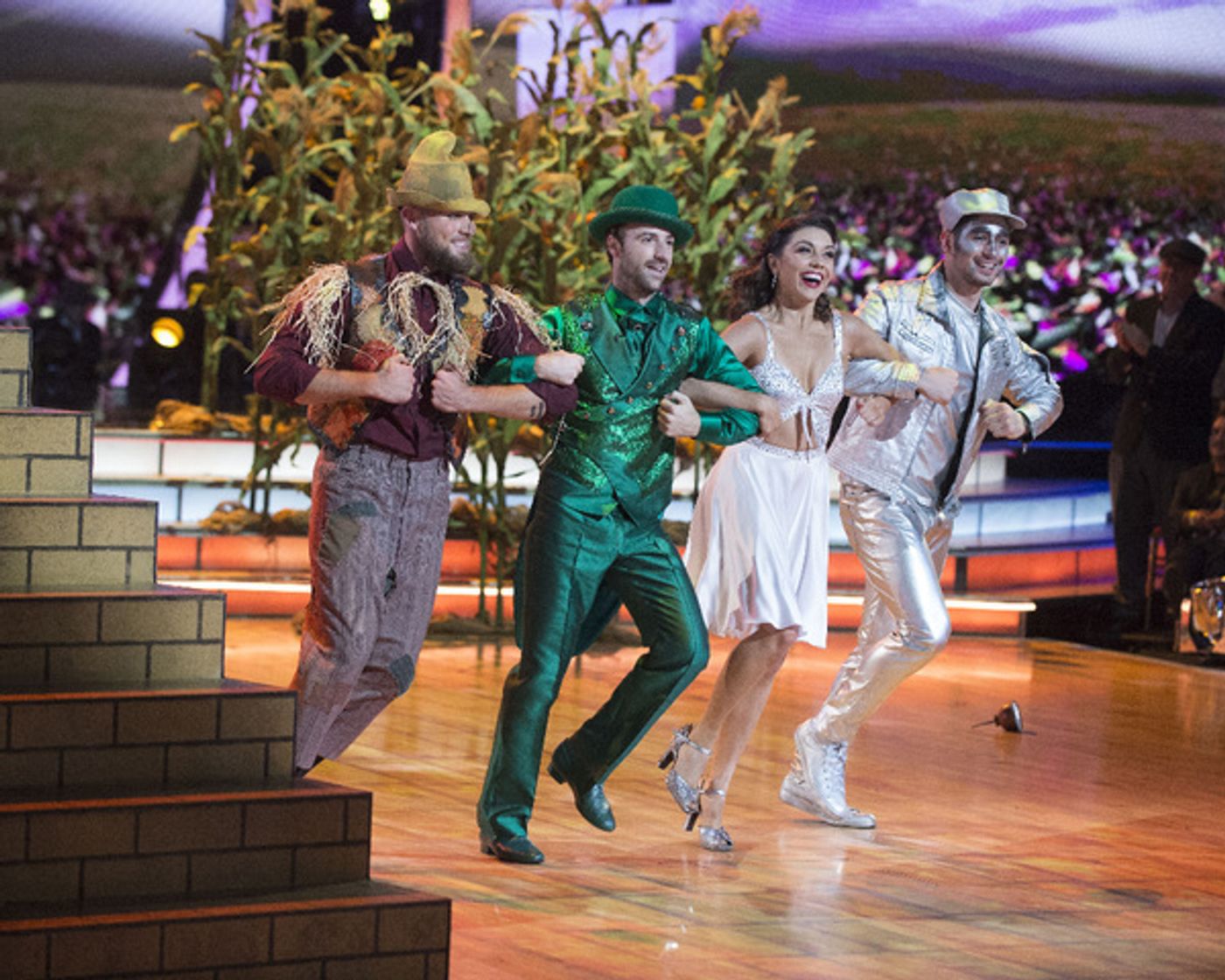 Photo Flash: Mark Ballas, Leona Lewis, Idina Menzel & More Perform on DWTS' Broadway Night!  Image