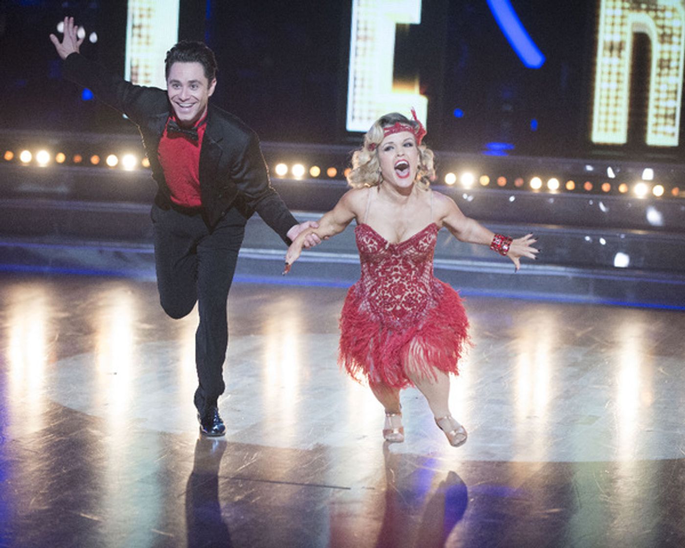 Photo Flash: Mark Ballas, Leona Lewis, Idina Menzel & More Perform on DWTS' Broadway Night!  Image