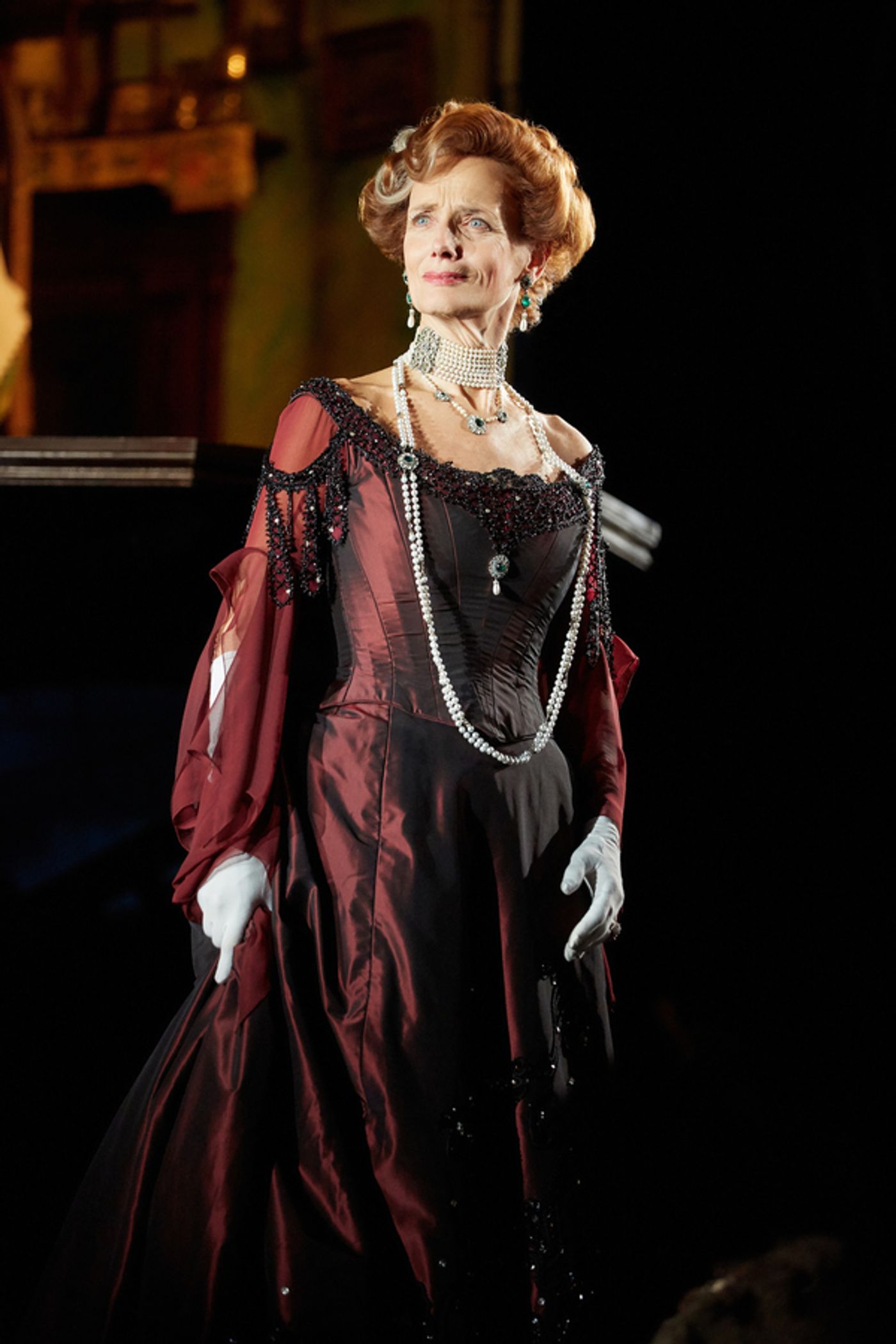 Photo Flash: First Look at Clive Francis, Barbara Marten and Liam Brennan in AN INSPECTOR CALLS in the West End  Image