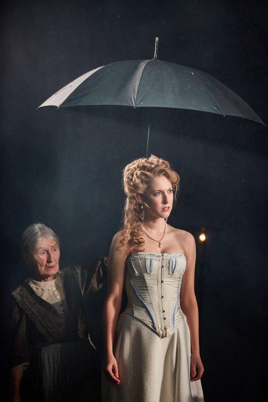 Photo Flash: First Look at Clive Francis, Barbara Marten and Liam Brennan in AN INSPECTOR CALLS in the West End Image