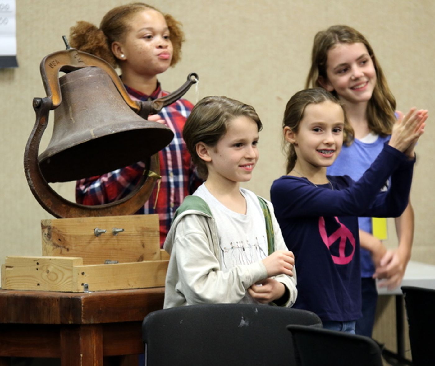 Photo Flash: In Rehearsal with David de Vries and More for A CHRISTMAS CAROL at Alliance Theatre  Image